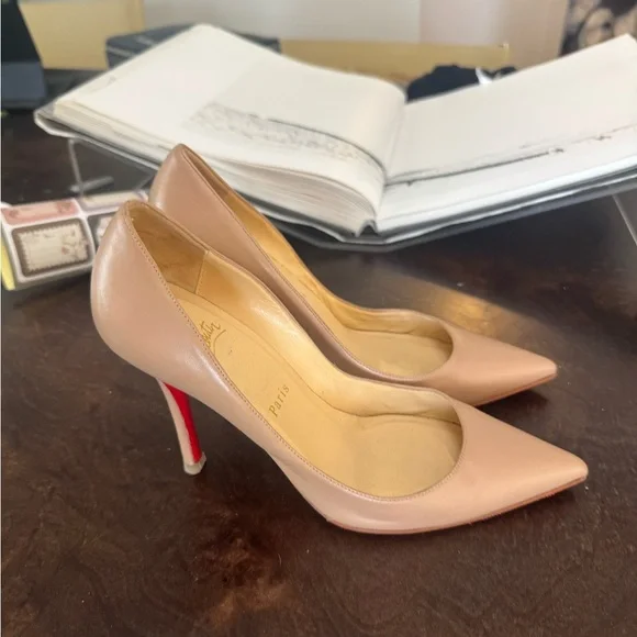Christian Louboutin 36.5 Apostrophe 100mm Red Bottom NEW STYLE Nude Pumps - Picture 2 of 5